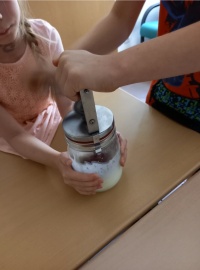 Ferienprogramm - Butter selbst gemacht