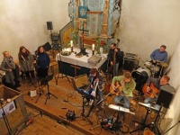 Weihnachtsmarkt an der Kirche / Konzert mit Silent Green ab 16:00Uhr